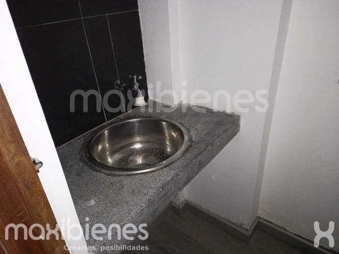 Local en arriendo en La Floresta, Medellín, 138 m² · foto 12 de 12