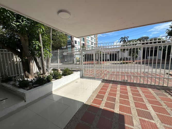 Casa de 5 alcobas en venta en El Porvenir, Barranquilla, 250 m² · foto 4 de 17