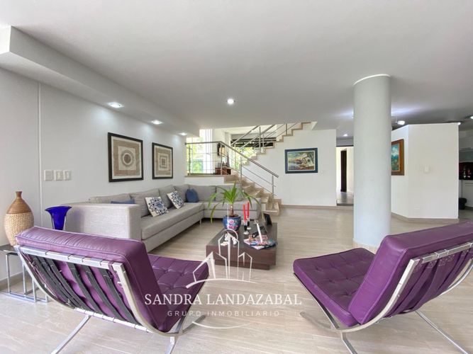Casa de 3 alcobas en venta en Cabecera Del Llano, Bucaramanga, 290 m² · foto 3 de 24
