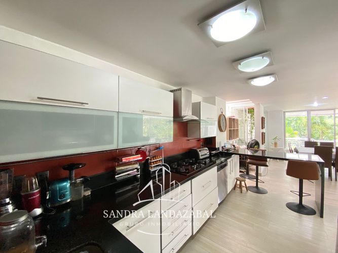 Casa de 3 alcobas en venta en Cabecera Del Llano, Bucaramanga, 290 m² · foto 10 de 24