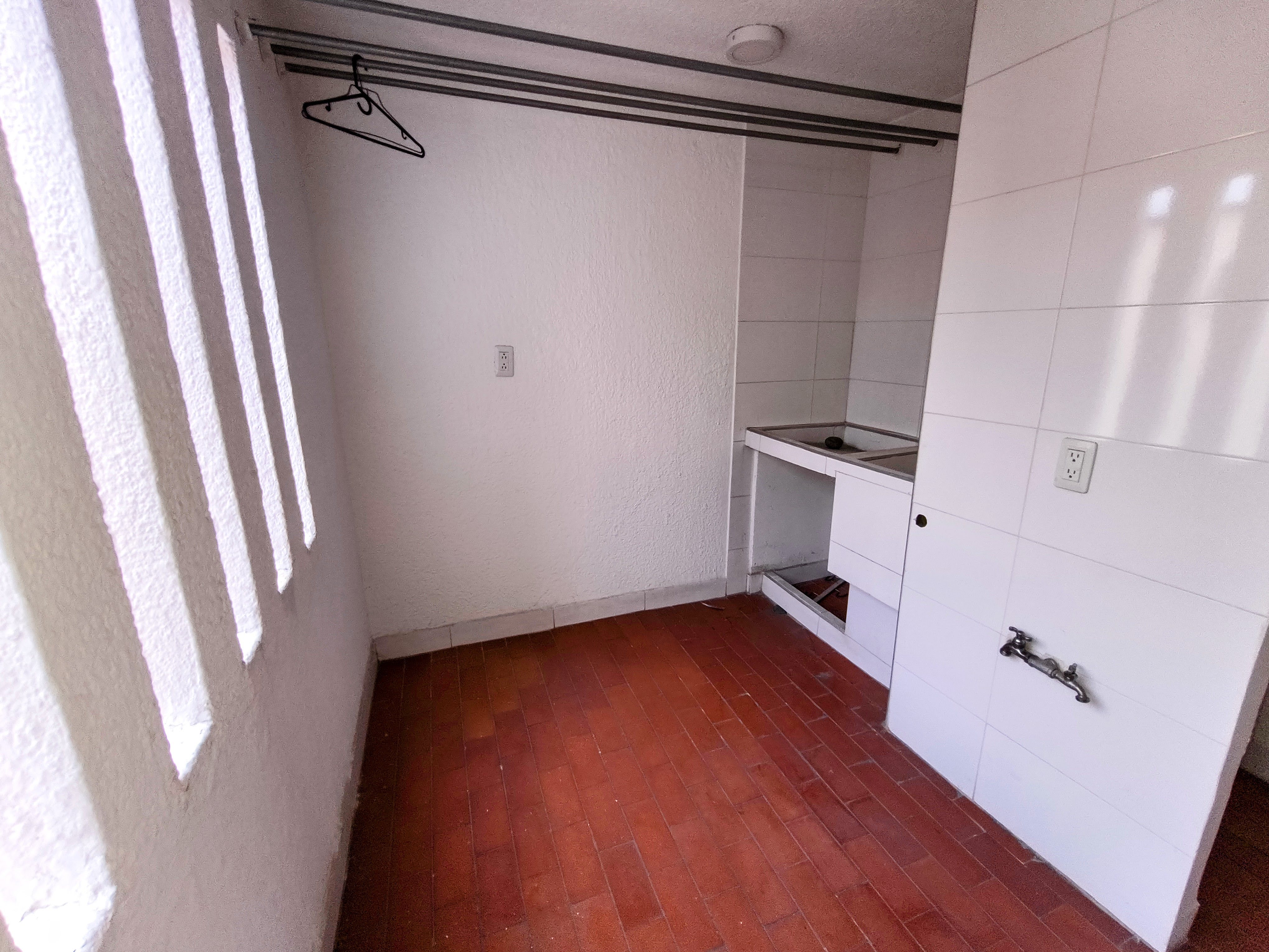 Apartamento en venta en Cañaverales, Cali · foto 5 de 11