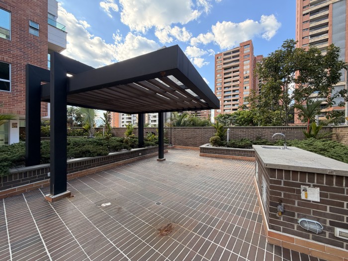 Apartamento en arriendo en El Poblado, Medellín · foto 14 de 24