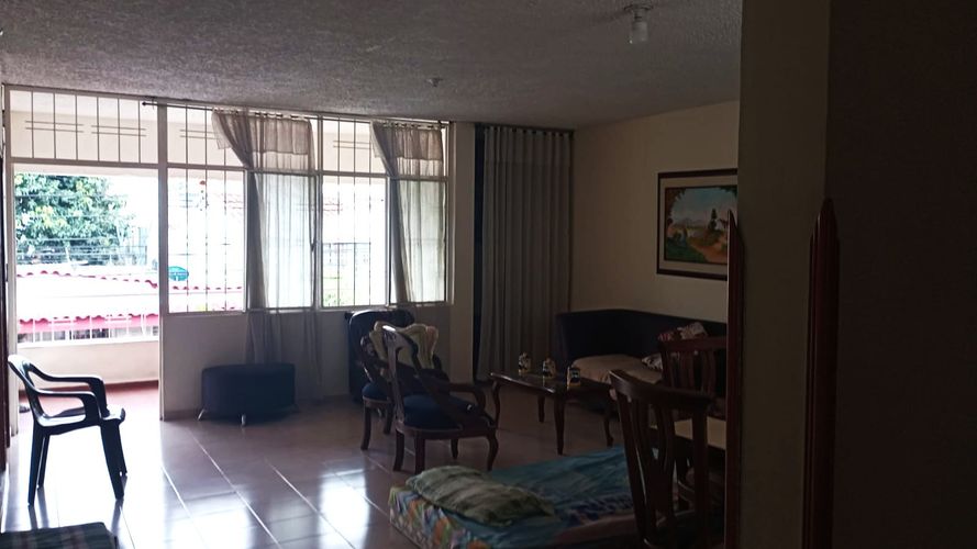 Apartamento de 4 alcobas en venta en Provenza, Bucaramanga, 147 m² · foto 4 de 13