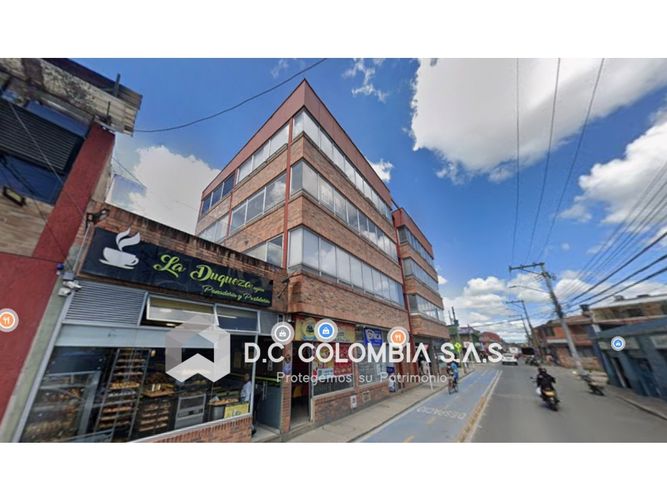 Oficina en venta en La Estacion, Cajicá, 175 m² · foto 2 de 3