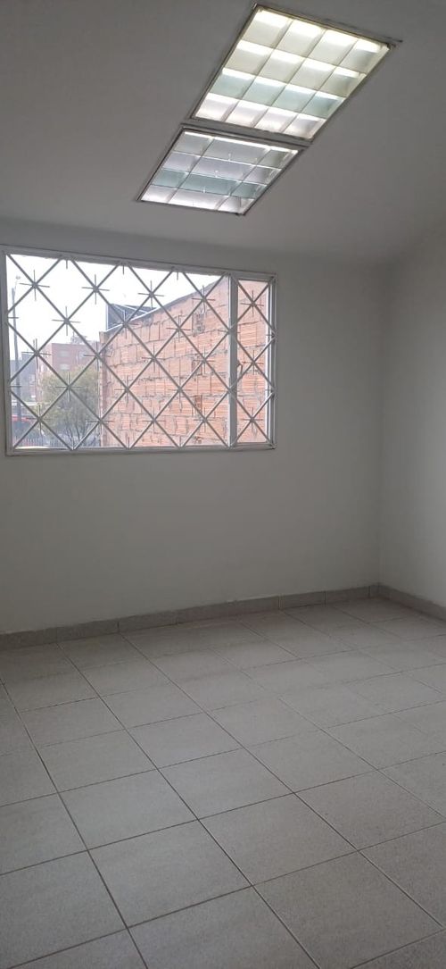 Casa de 3 alcobas en venta en Nueva Marsella, Bogotá, 187 m² · foto 8 de 17