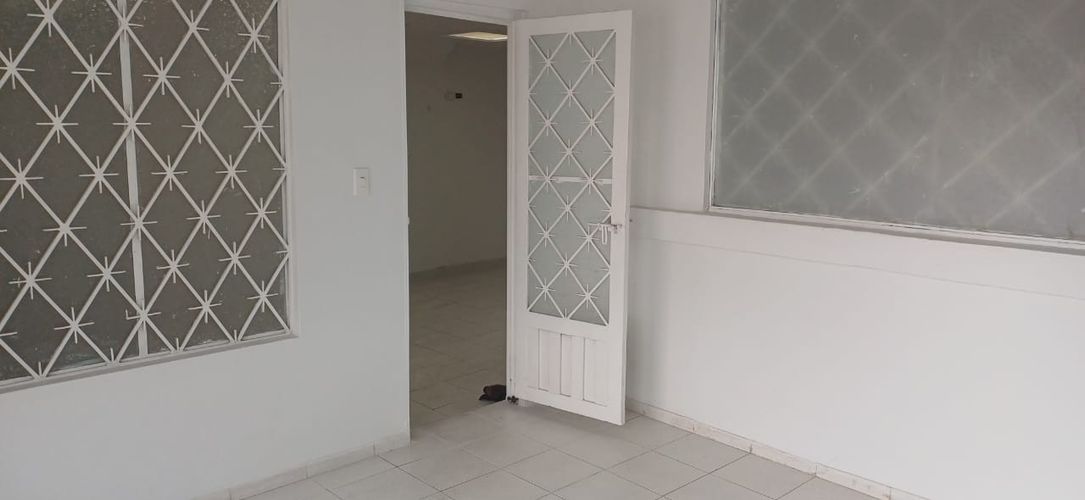 Casa de 3 alcobas en venta en Nueva Marsella, Bogotá, 187 m² · foto 2 de 17