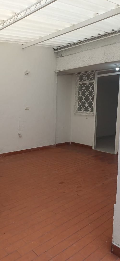 Casa de 3 alcobas en venta en Nueva Marsella, Bogotá, 187 m² · foto 11 de 17