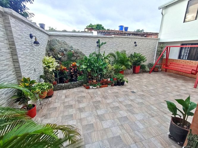 Casa de 6 alcobas en venta en Provenza, Bucaramanga, 341 m² · foto 11 de 24