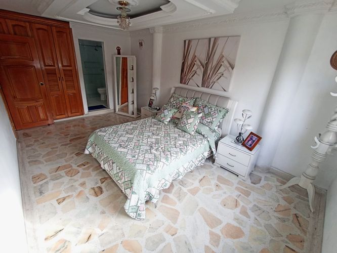 Casa de 6 alcobas en venta en Provenza, Bucaramanga, 341 m² · foto 13 de 24