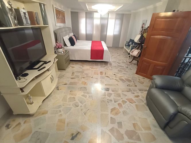 Casa de 6 alcobas en venta en Provenza, Bucaramanga, 341 m² · foto 16 de 24