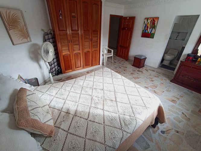 Casa de 6 alcobas en venta en Provenza, Bucaramanga, 341 m² · foto 23 de 24