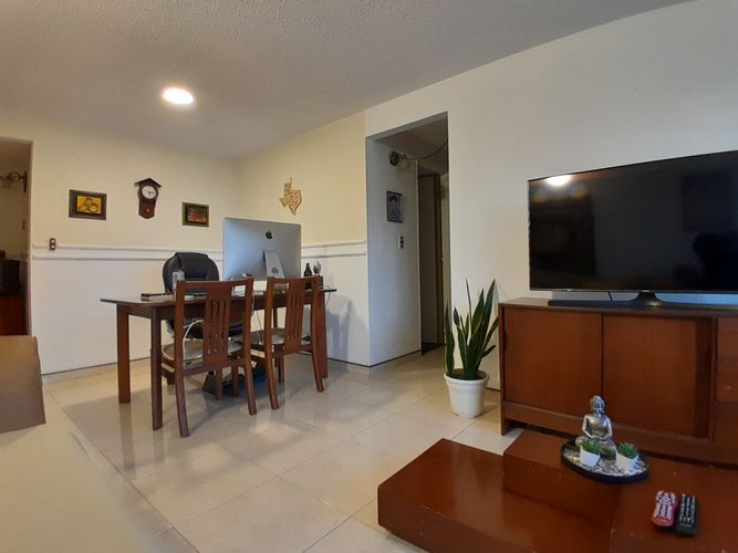 Apartamento de 3 alcobas en venta en Usatama, Bogotá, 75 m² · foto 9 de 13