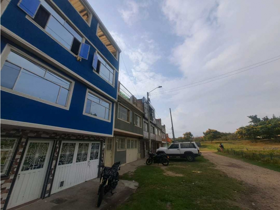 Casa en venta en Antonia Santos, Bogotá · foto 2 de 24