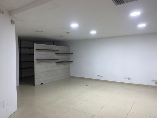 Local en arriendo en Versalles, Cali, 70 m² · foto 2 de 7