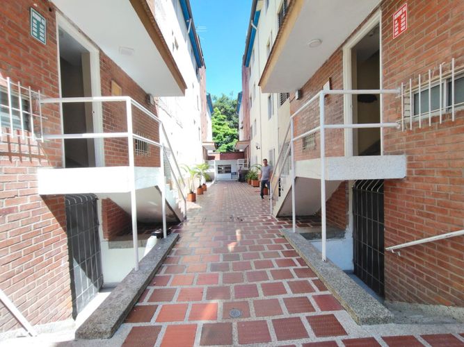 Apartamento de 3 alcobas en venta en Seminario, Cali, 82 m² · foto 18 de 19