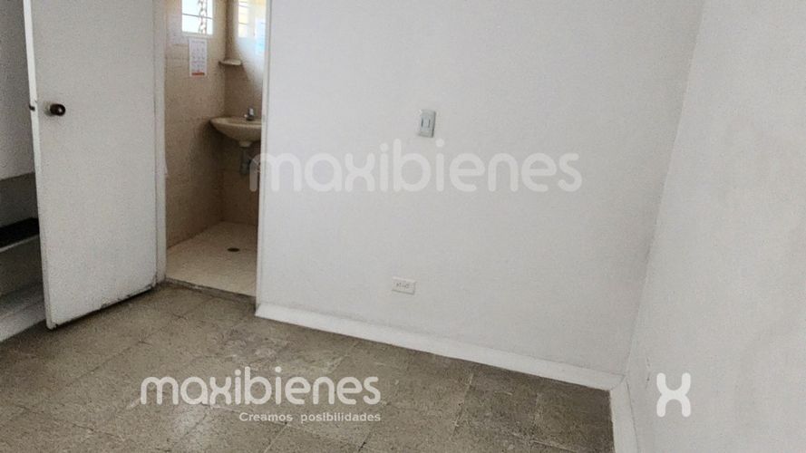 Oficina en arriendo en Prado, Bello, 21 m² · foto 3 de 7