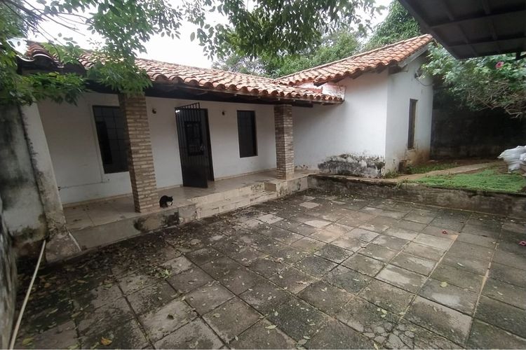 Casa en venta en Loma Pytá