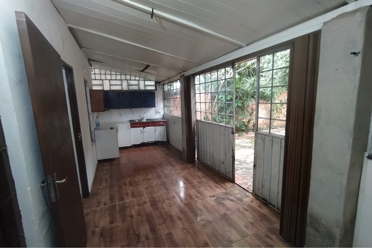 Casa-Venta-1171 Dora del Cerro, Loma Pytá, Asunción — foto 3