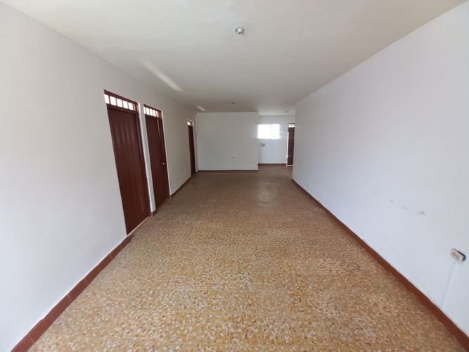 Casa de 3 alcobas en venta en Ub. La Victoria, Ibagué, 253 m² · foto 7 de 24