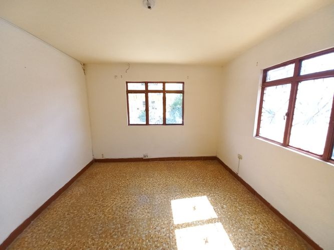 Casa de 3 alcobas en venta en Ub. La Victoria, Ibagué, 253 m² · foto 9 de 24