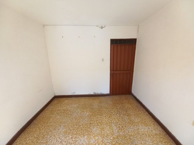 Casa de 3 alcobas en venta en Ub. La Victoria, Ibagué, 253 m² · foto 14 de 24