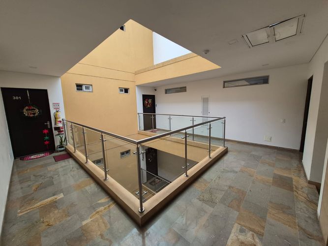 Apartamento de 3 alcobas en venta en Ciudad Jardin, Cali, 220 m² · foto 4 de 24