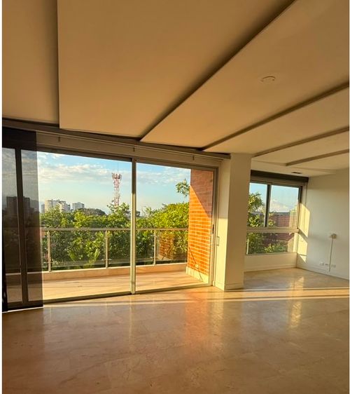 Apartamento de 3 alcobas en venta en Ciudad Jardin, Cali, 220 m² · foto 6 de 24