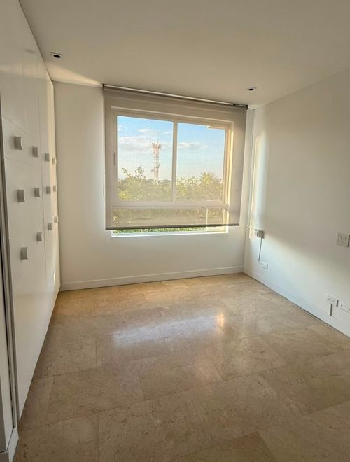Apartamento de 3 alcobas en venta en Ciudad Jardin, Cali, 220 m² · foto 16 de 24