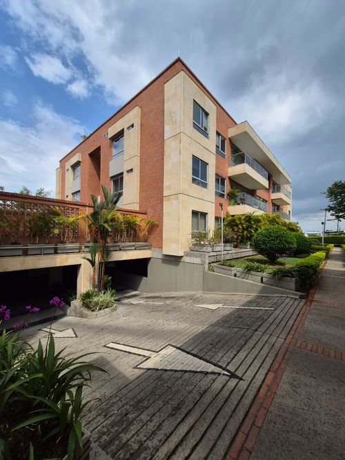 Apartamento de 3 alcobas en venta en Ciudad Jardin, Cali, 220 m² · foto 20 de 24