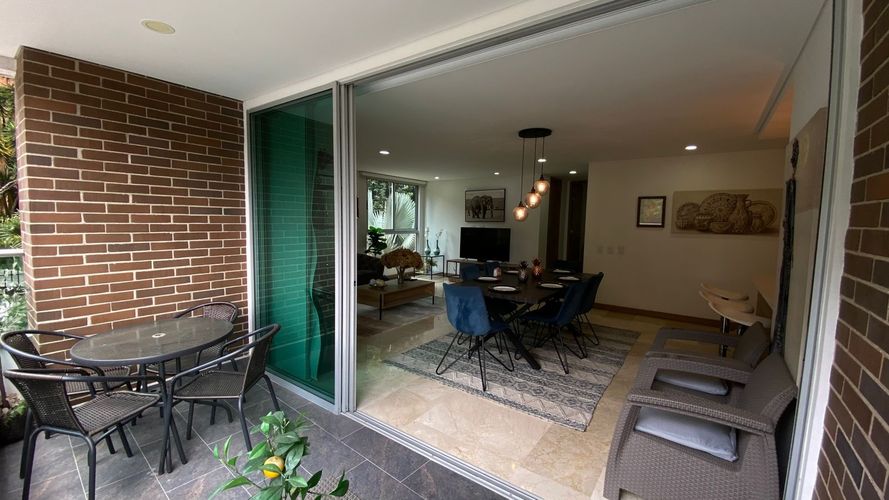 Apartamento de 3 alcobas en arriendo en Castropol, Medellín, 125 m² · foto 3 de 18