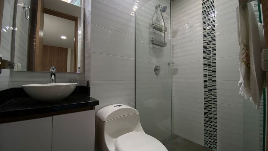 Apartamento de 3 alcobas en arriendo en Castropol, Medellín, 125 m² · foto 10 de 18