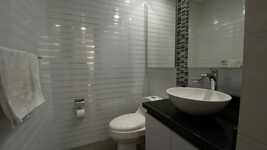 Apartamento de 3 alcobas en arriendo en Castropol, Medellín, 125 m² · foto 11 de 18