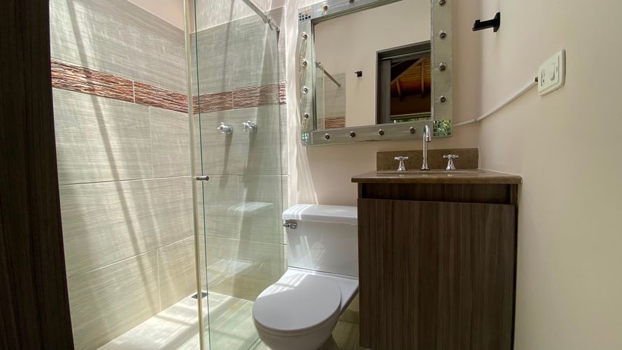 Casa de 4 alcobas en venta en Loma El Atravesado, Envigado, 250 m² · foto 8 de 20