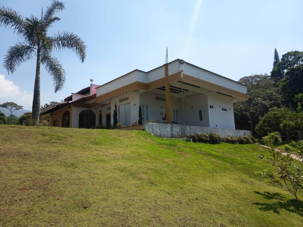 Casa en arriendo en La Reforma, Cali · foto 3 de 23