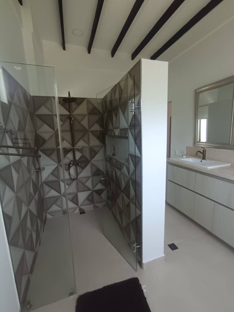 Casa en arriendo en La Reforma, Cali · foto 13 de 23