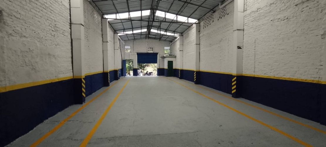Bodega en venta en San Judas Tadeo I, Cali, 154 m² · foto 4 de 8