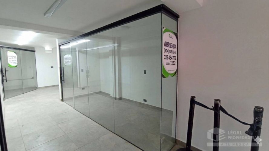 Local en arriendo en El Diamante 2, Medellín, 30 m² · foto 6 de 7