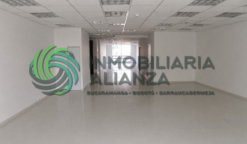 Oficina en venta en Sotomayor, Piedecuesta, 147 m² · foto 5 de 11