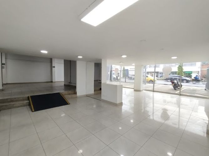 Bodega en arriendo en Campo Amor, Medellín, 1000 m² · foto 5 de 18