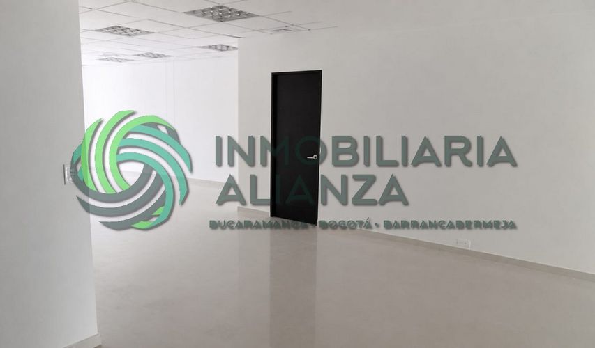 Oficina en venta en Sotomayor, Piedecuesta, 147 m² · foto 8 de 11