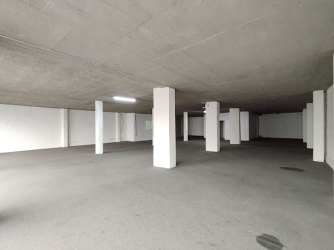 Bodega en arriendo en Campo Amor, Medellín, 1000 m² · foto 14 de 18