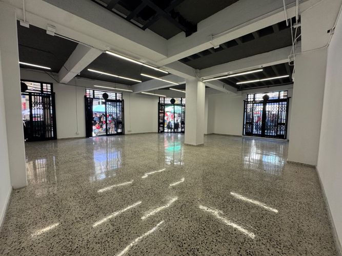 Local en arriendo en La Candelaria, Medellín, 149 m² · foto 2 de 6