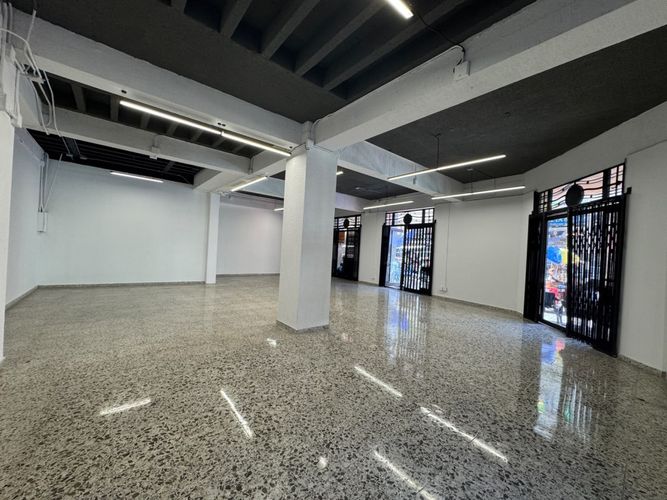 Local en arriendo en La Candelaria, Medellín, 149 m² · foto 3 de 6