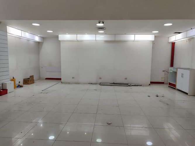 Local en venta en El Poblado, Medellín, 130 m² · foto 9 de 21