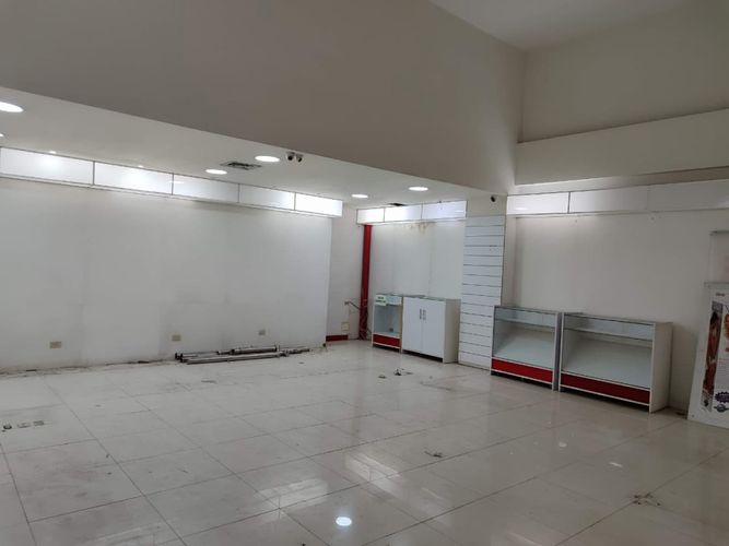 Local en venta en El Poblado, Medellín, 130 m² · foto 14 de 21