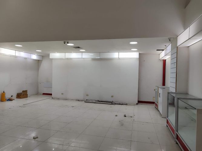 Local en venta en El Poblado, Medellín, 130 m² · foto 15 de 21