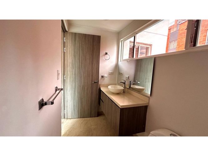 Apartamento de 2 alcobas en venta en La Pilarica, Medellín, 72 m² · foto 17 de 19