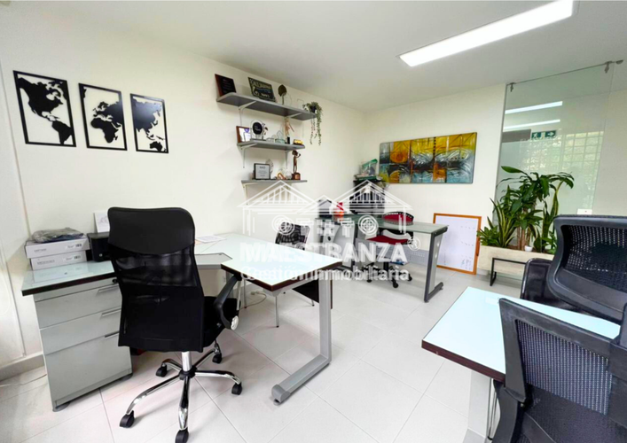 Oficina en venta en La Florida, Medellín, 157 m² · foto 7 de 24