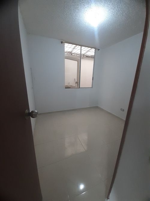 Apartamento de 3 alcobas en venta en Chiminangos Ii, Yumbo, 60 m² · foto 14 de 18