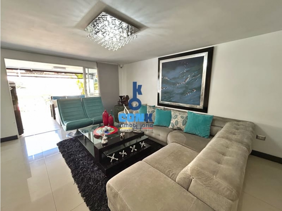 Casa de 4 habitaciones en venta en Cali — imagen 1 de 25